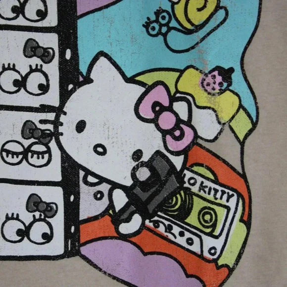 Hello Kitty T-Shirt Men's Size Medium Sanrio NWT - Picture 5 of 9